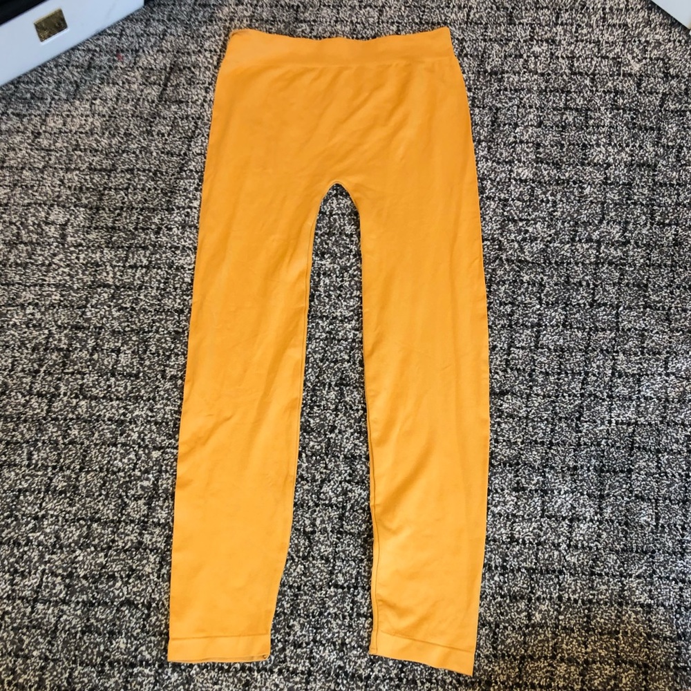 Yellow leggings
